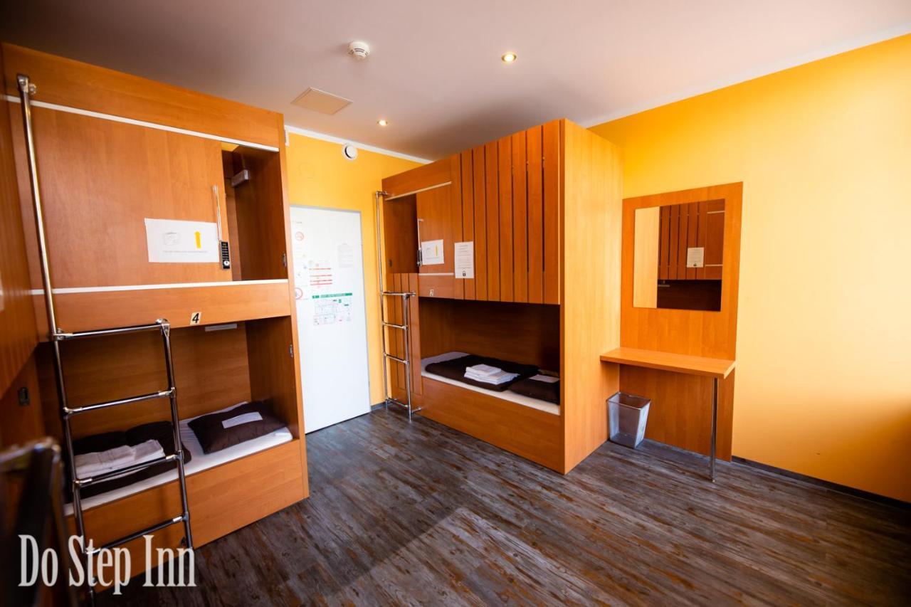 Do Step Inn Central - Self-Service-Hostel 维也纳 外观 照片