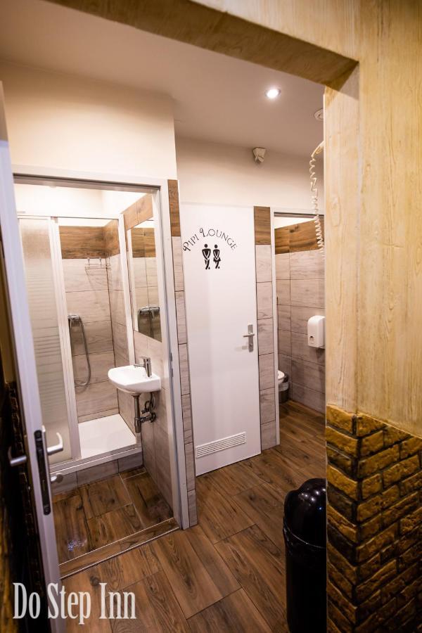 Do Step Inn Central - Self-Service-Hostel 维也纳 外观 照片