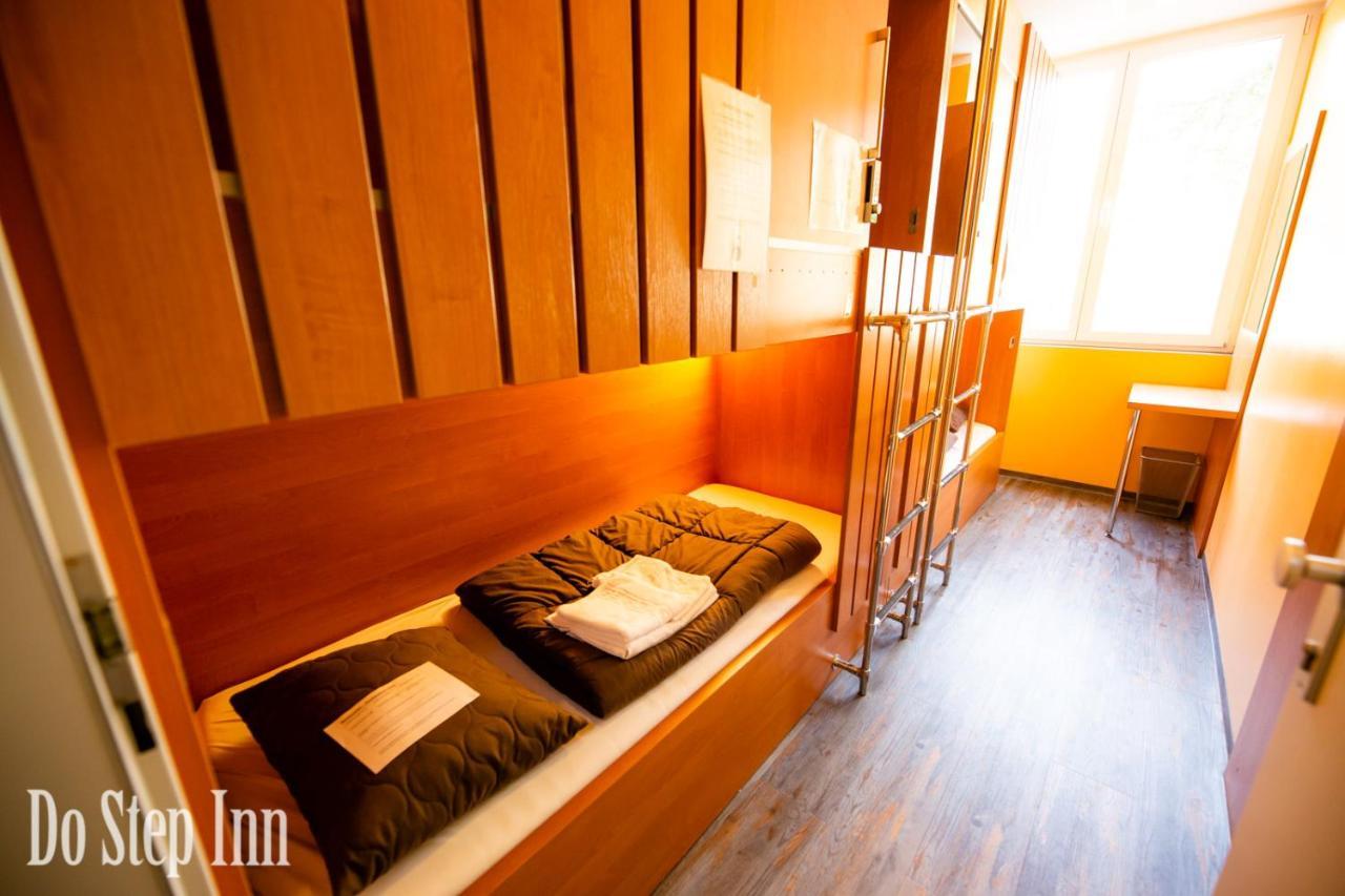 Do Step Inn Central - Self-Service-Hostel 维也纳 外观 照片